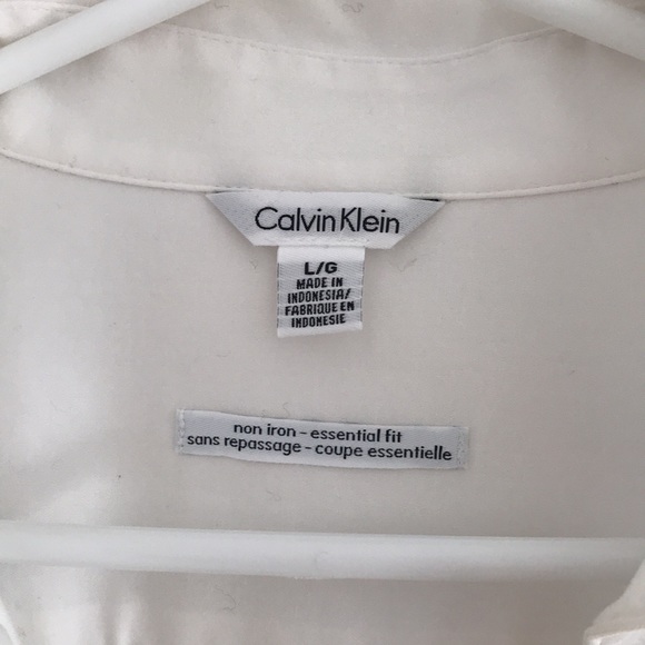 Calvin Klein | Women’s Essential Fit cotton/spandex white blouse. Size large - Picture 2 of 5